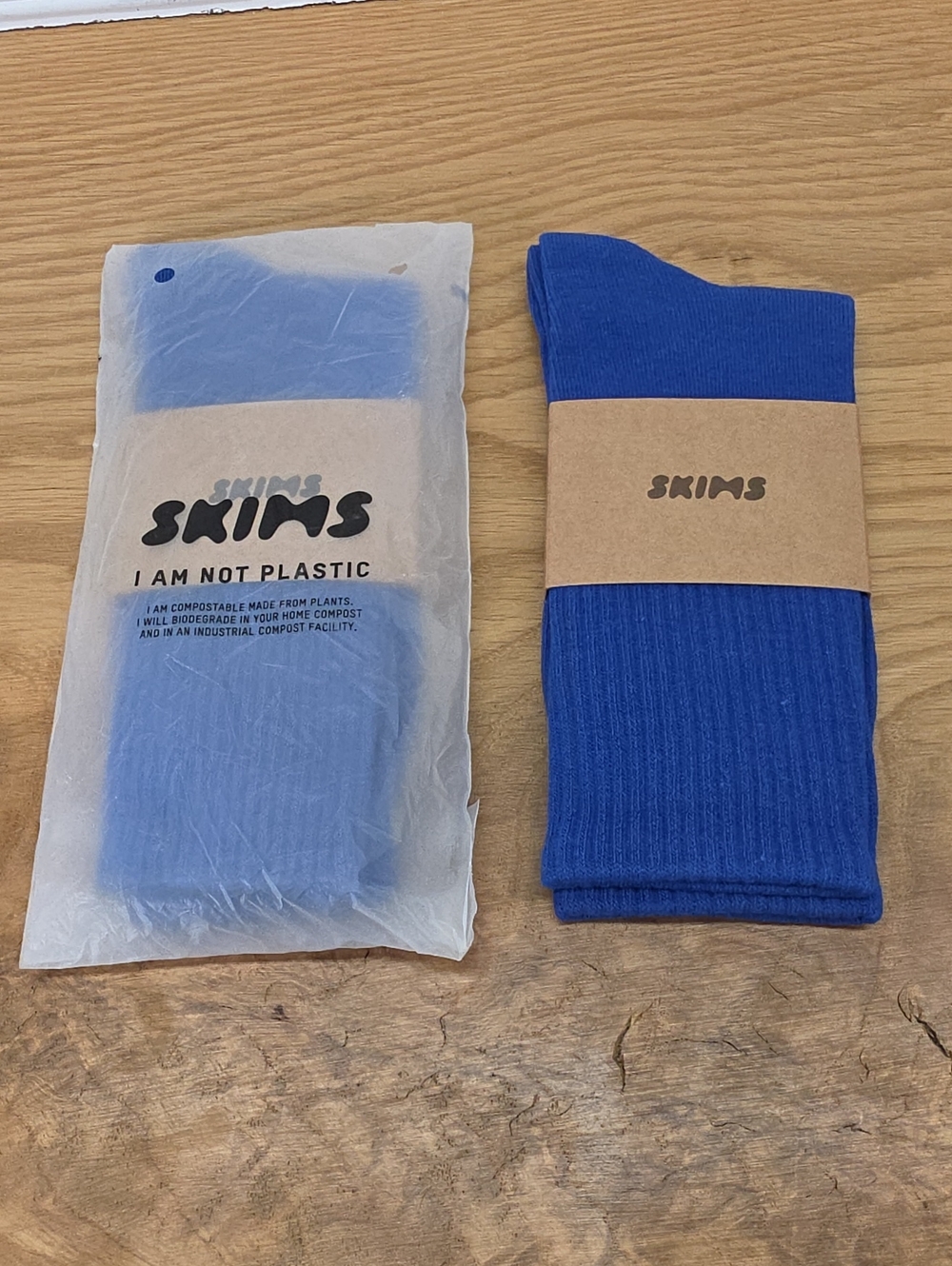 SKIMS 2 Ribbed Crew Socks in Cobalt Blue Size M